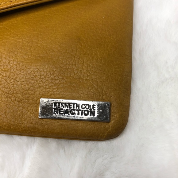 Kenneth Cole Reaction Wristlet - Picture 4 of 7